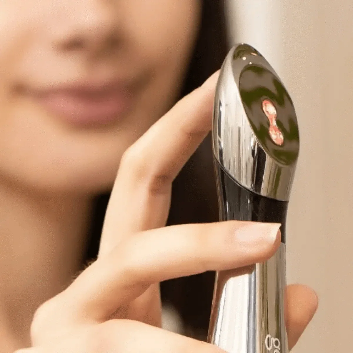 Red LED Therapy in Australia: Boost Genova Firming Cream with the Ion Applicator for Firmer Menopausal Skin